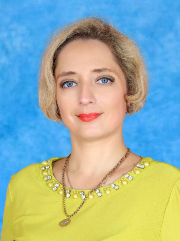 Демьян Елена Борисовна.